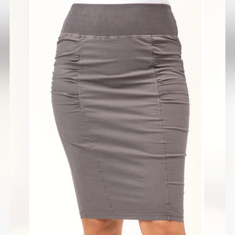 XCVI Mickey Skirt, Dark Gray